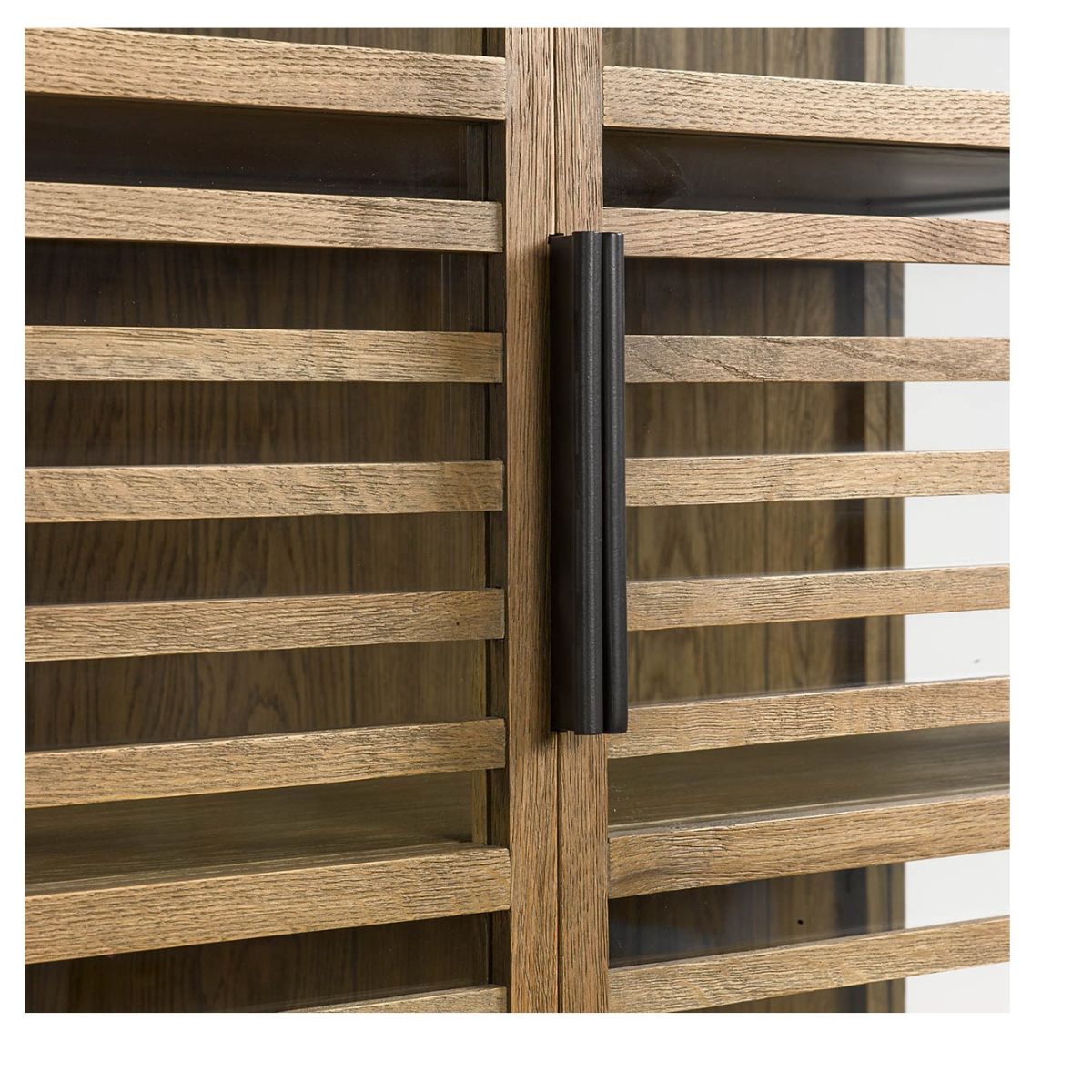 Vitrina de Roble con Puertas de Listones - Imagen 4