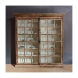 Vitrina de Roble Macizo con Puertas de Cristal y Herrajes de Hierro Forjado