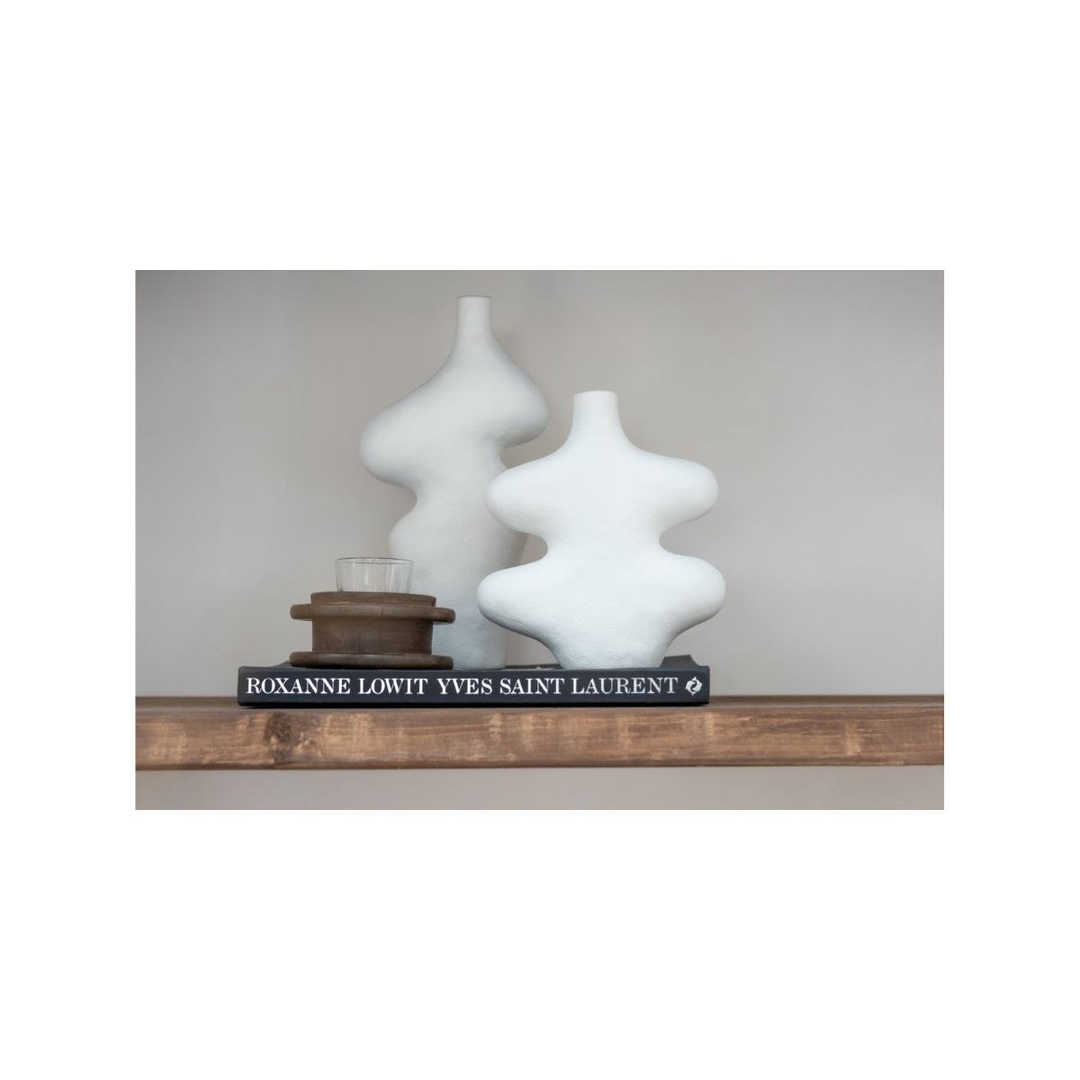 Jarrón Decorativo Orgánico de Cerámica Blanca - Imagen 3